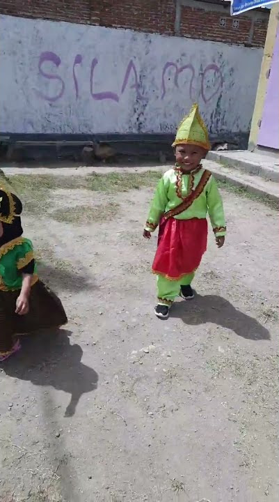 RANIA DAN VINO | PAWAI ADAT TEMA NYORONG | TK AL AMIN | 18 AGUSTUS 2022