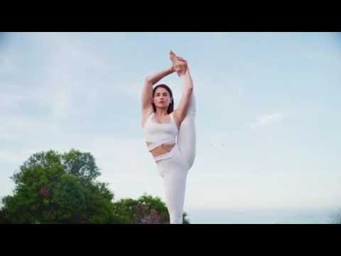 Tetiana Gaidar hot and sexy standing splits - YouTube