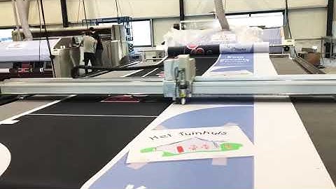 Advertising banner fabric cutting on IECHO Cutting machine
