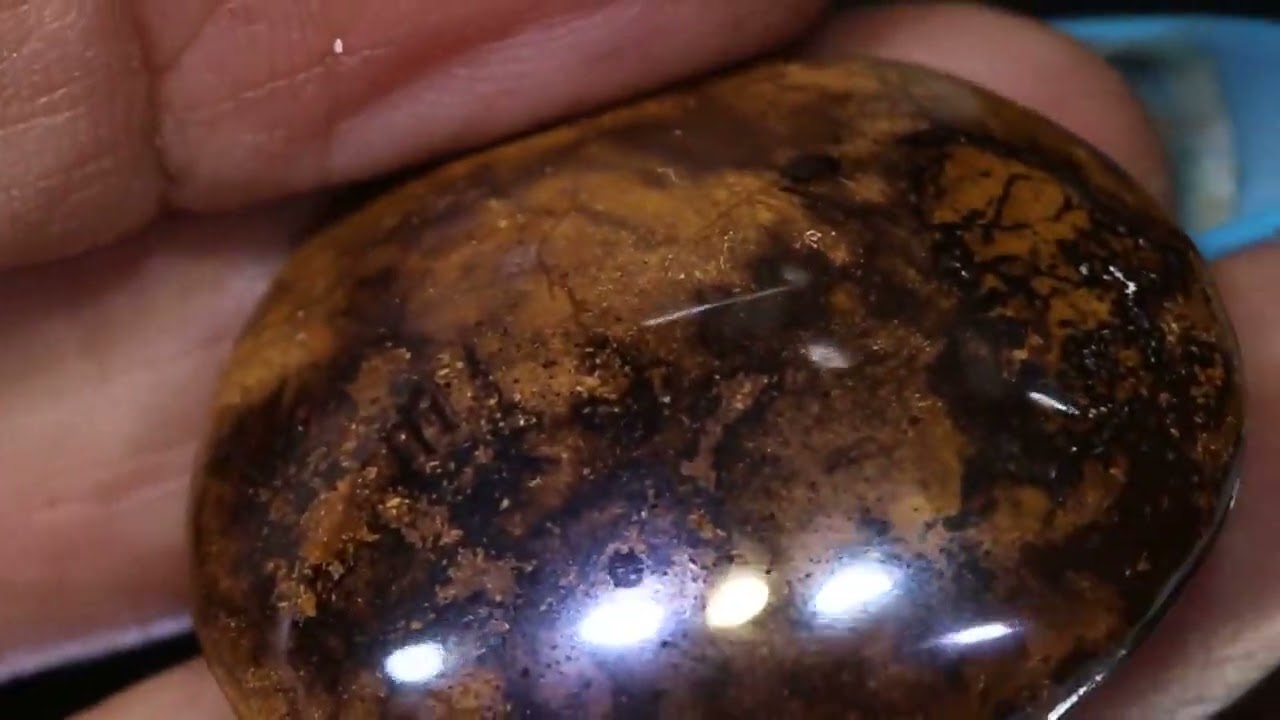 39.85 CTS YOWAH OPAL CENTRE NUT INV-2652