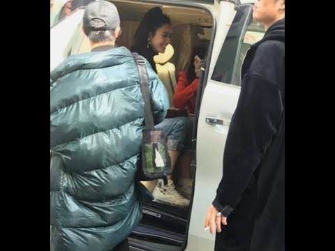 奚梦瑶与赌王儿子逛街打扮低调时尚 全程笑容满面