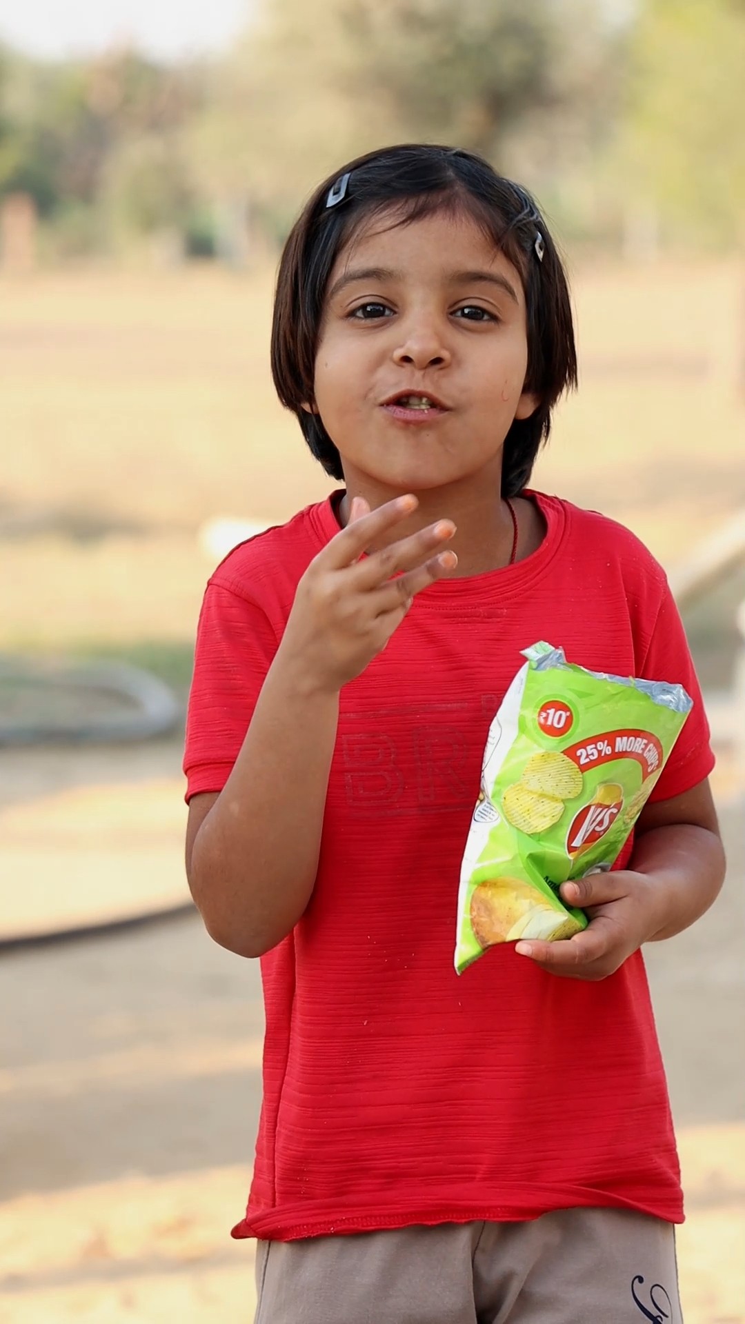 Mansi Chips kese khati hai ?? #shorts #chips #funnyvideo #prank