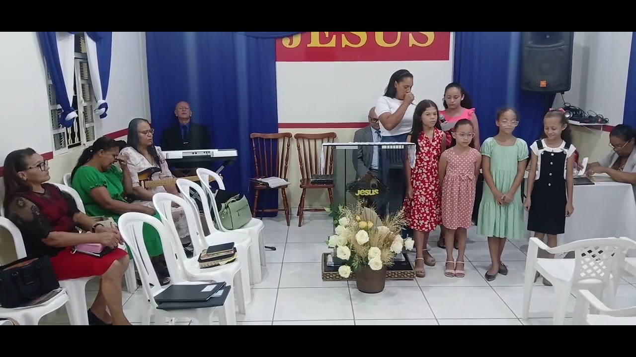 As crianças adorando a Deus 🔥 🔥 🔥 