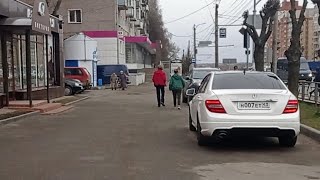 Парковка на тротуаре