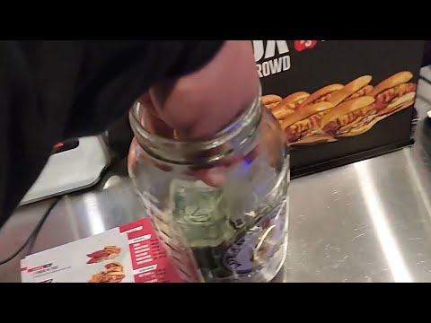 Kick Streamer Stole Money From Tip Jar - Sweatergxd