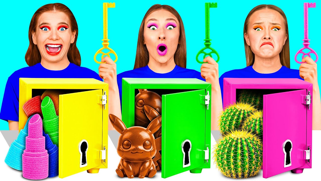 Solve the Mystery Challenge of 1000 Keys | Funny Moments