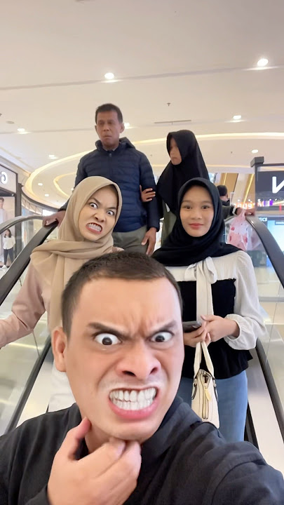 Ada bapak bapak guys 🙈😂