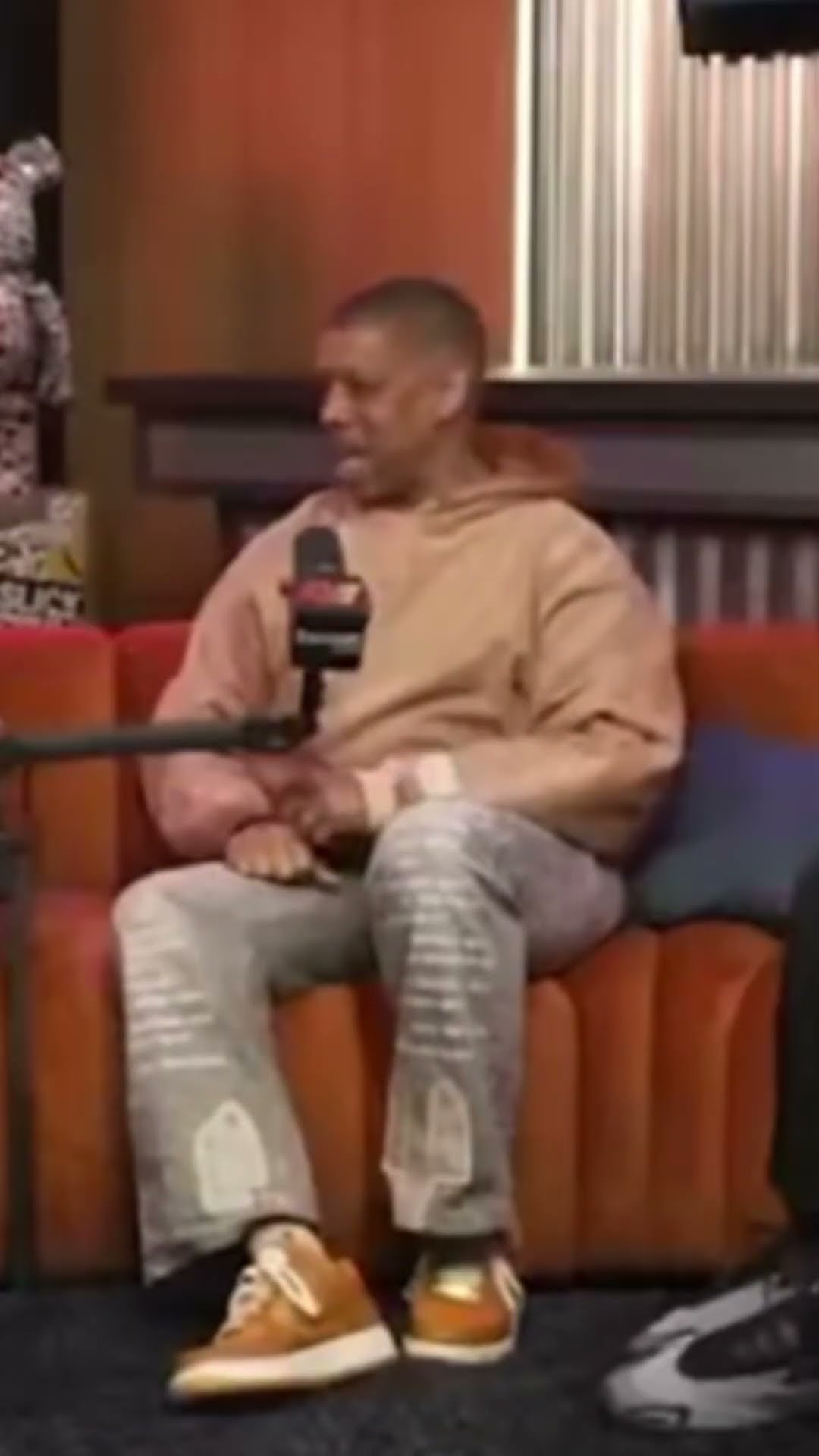 Kevin Johnson on a story about guarding Michael Jordan in the NBA