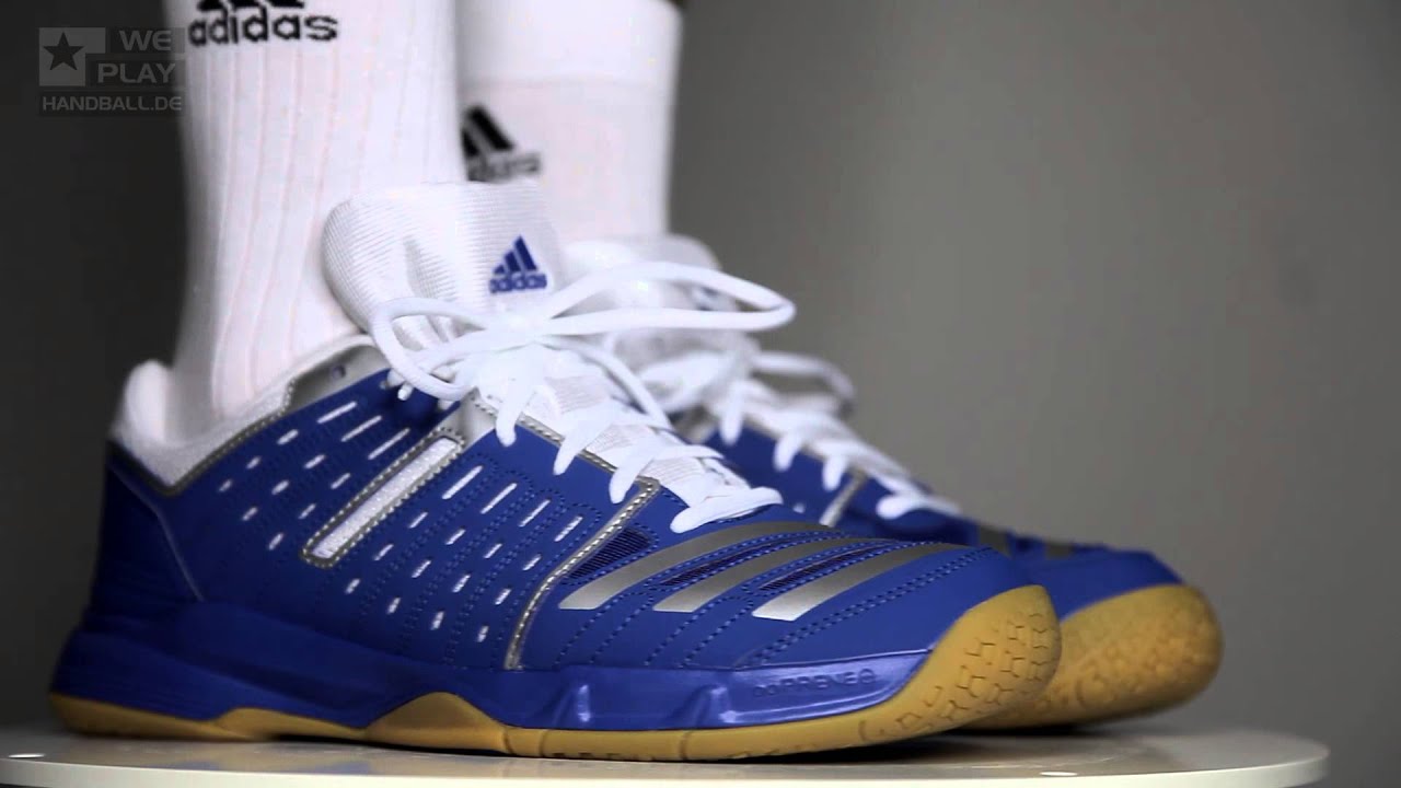 adidas indoorshoes Essence 12 m - YouTube