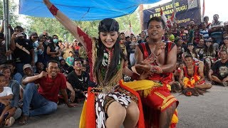 Maunya sih Mesra !!! Aya Chikamatzu Termehek-mehek Di Garap Bujang Ganong