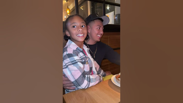 WHY WAS SHE LOOKING AT ME LIKE THAT?! 😭