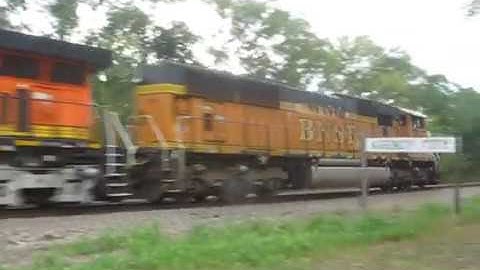 BNSF SD70MAC Leads Empty Coal Train