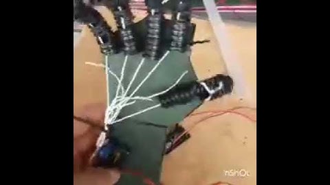 Main robotique pour la fête d