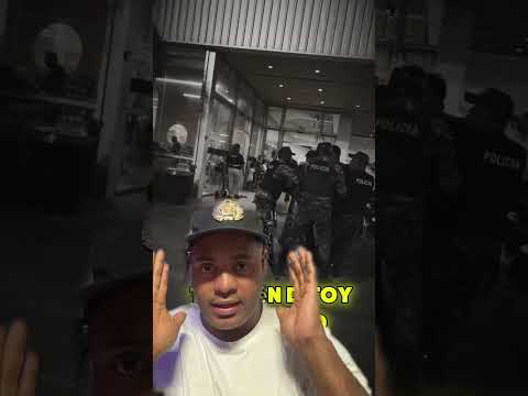 AL REDEDOR DE 8 POLICÍAS Y NI PUEDEN CON UN SOLO HOMBRE REPUBLICA DOMINICANA