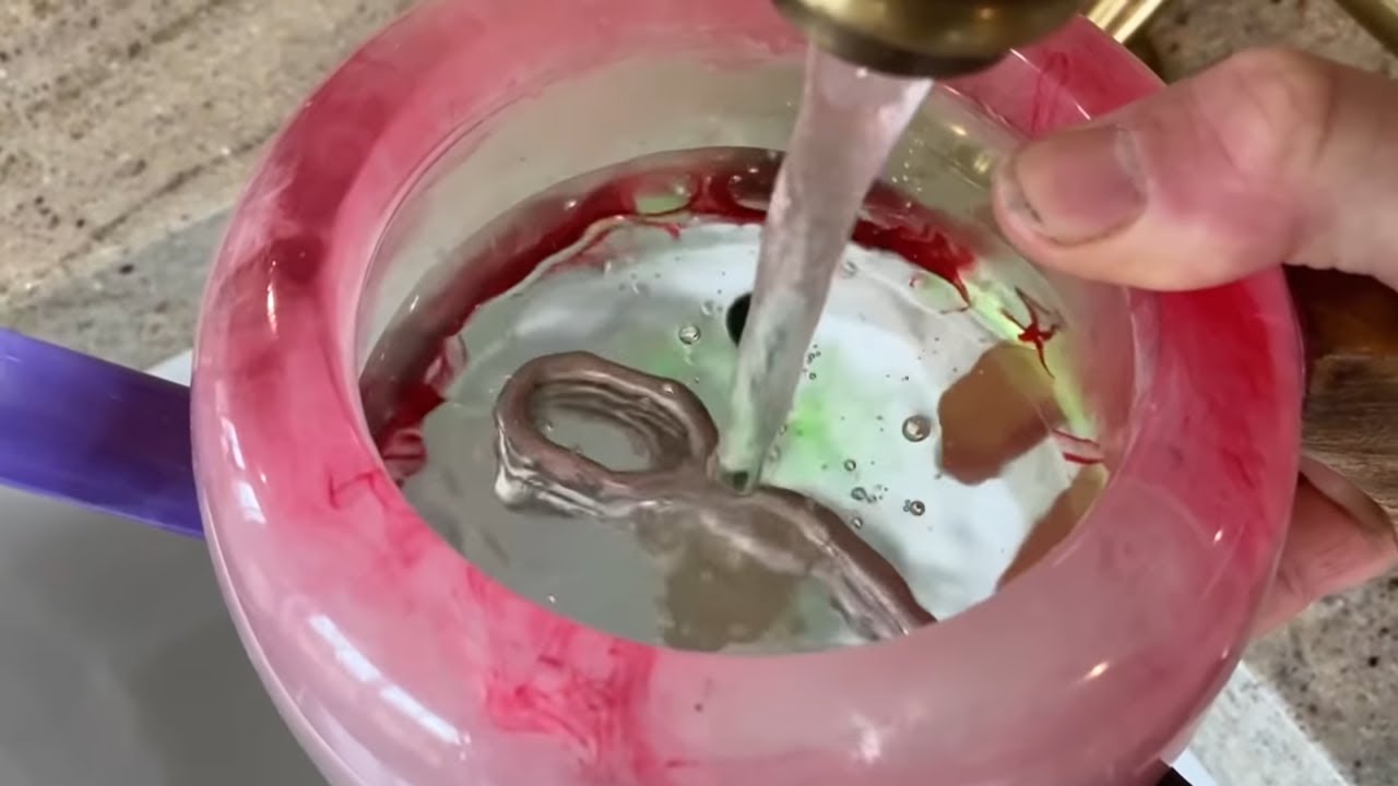 Woodturning - The EPOXY RESIN ELECTRIC KETTLE out of EPOXY RESIN **WARNING DANGEROUS **⚡