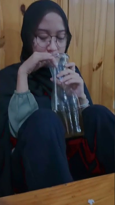 Story WA Mentahan Halu Nongkrong sama cewek cantik. buat manasin mantan, prank temen.