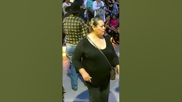 Thumbnail of #Mexicanfiesta Plaza Dance 💃 Fiesta Mexicana Country Music #shorts.