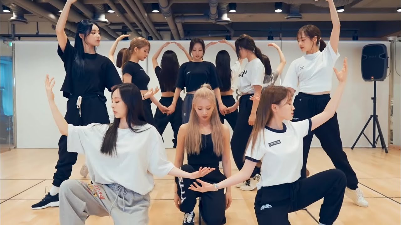 이달의 소녀(LOONA) PTT(Paint the Town) 안무 거울모드(Dance Practice Mirrored) YouTube