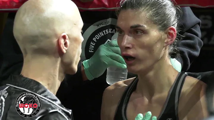 Jennie Nedell VS Chantal Perry Combat at the Capit...