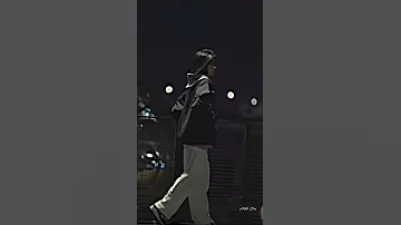 أنا ملاك وحيد محطم 
