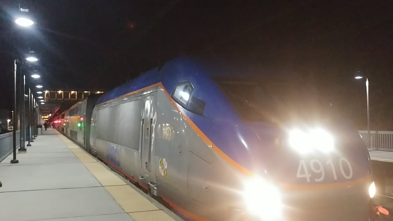 amtrak-marc-evening-night-time-action-at-bwi-rail-station-youtube