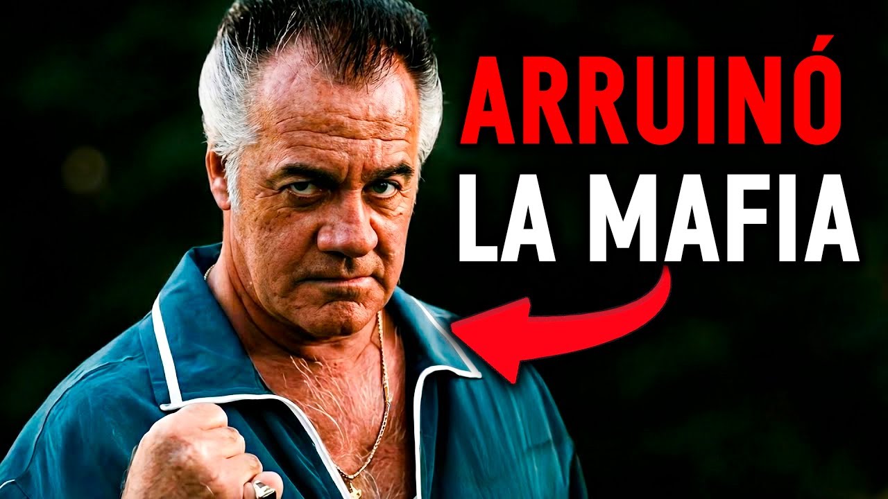 Por Qué PAULIE NUNCA Debió ASCENDER En LOS SOPRANO