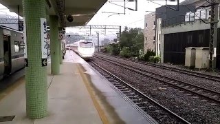 1050218飛快通過雙溪站往西行的太魯閣自強號列車