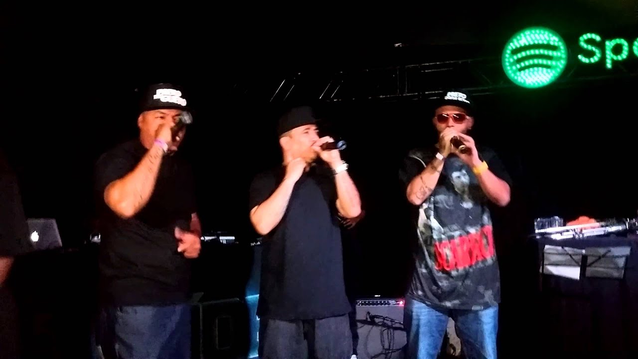 pisou na bola bum pisou na bola bum