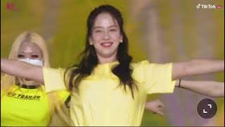 Song Ji Hyo dancing Rolling in Online fan meeting 2021 💜 #songjihyo #runningman