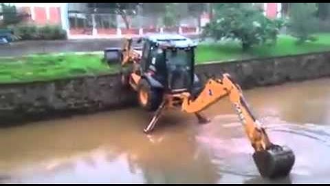This Guy Has Some Serious Backhoe Skills