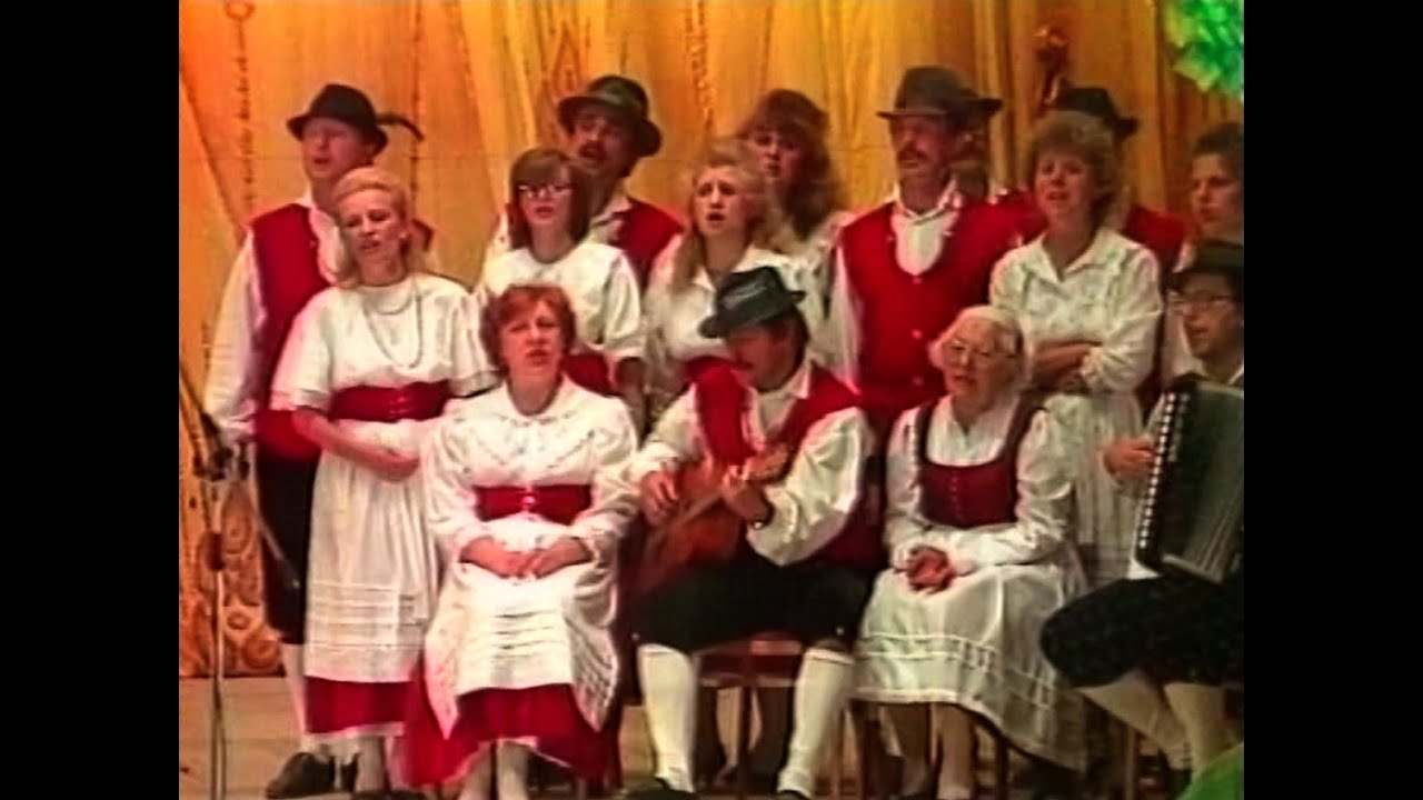 8 – Gemeinsames Singen: Deutsche Heimatlieder