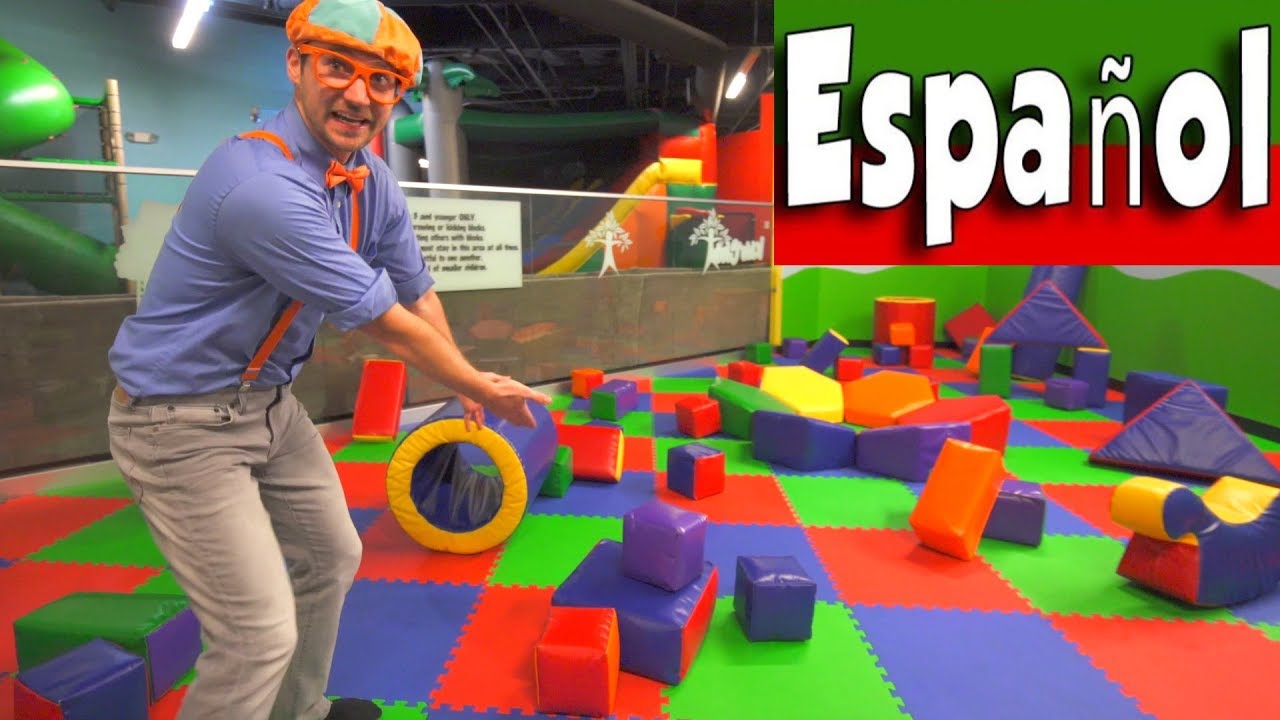 Blippi Español Jugando en el Patio de Juegos Aprende Sobre y Músculos para Niños - YouTube