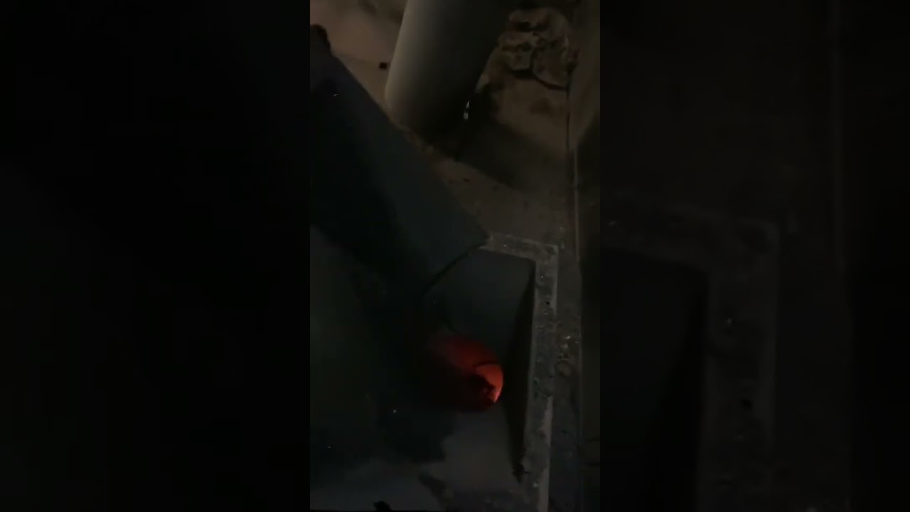 HAG(hot air generator) by using biomass mixed with coal as fuel