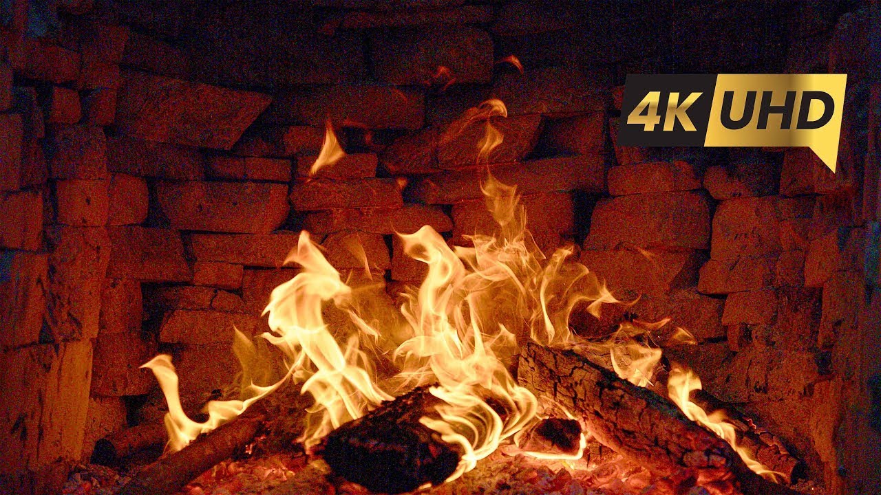 FIREPLACE 4K UHD 5 Hour Fireplace Christmas Ambience with Golden Flames ...