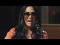 Sheila E. heard "The Glamorous Life" on the radio and crashed her car (Interview)