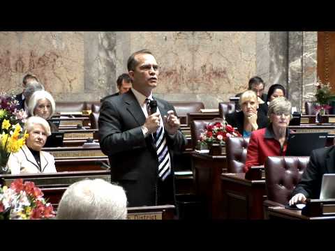Senator Joseph Zarelli speaks against the majority party's proposed tax package
