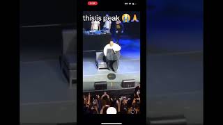 Dave Blunts stage dive 🙂‍↕️ #ishowspeedwannabe #rap #helpmemakethismakesense