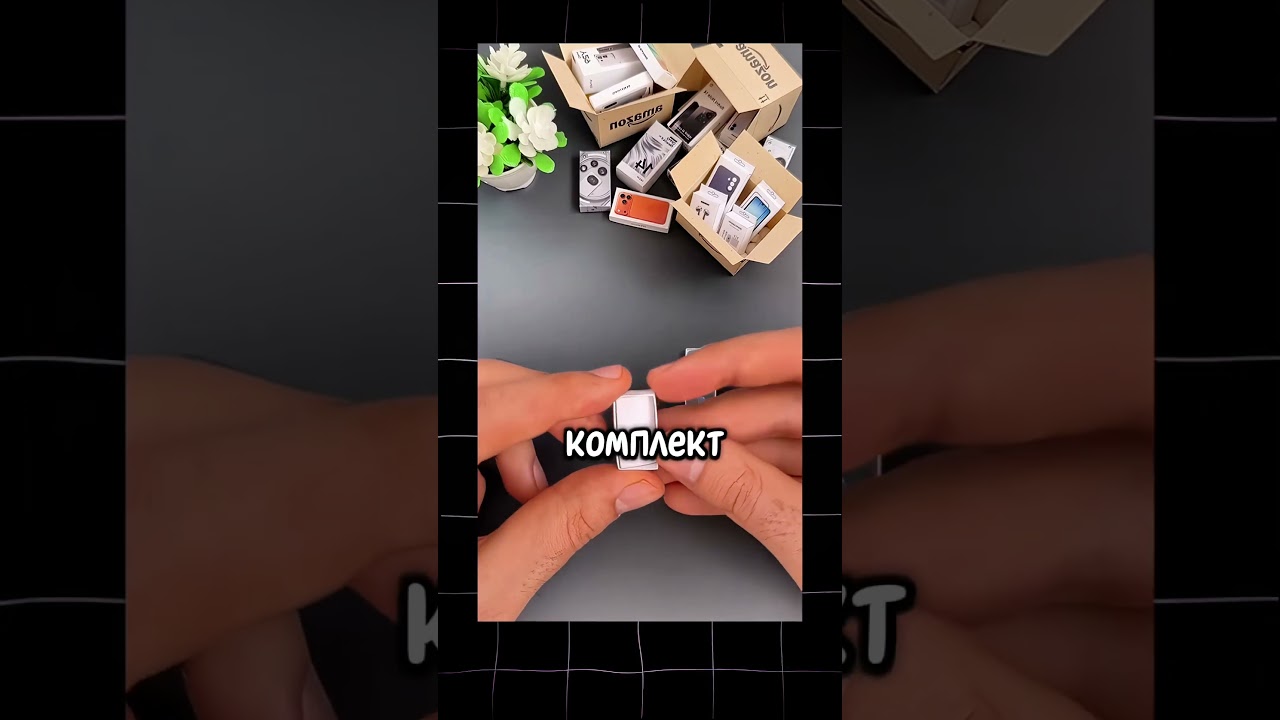 ПРОДАЁТ МИНИАТЮРНЫЕ КОПИИ ТЕЛЕФОНОВ