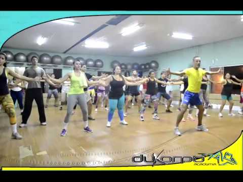 Professor Jhean Carlos Tchakabum - Dança Da Mãozinha - Aulão Retrô.