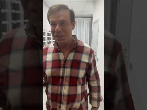 За кулисами
