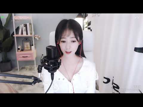 十年 YY 732065 徐微微 （原唱：王小乱， 作曲：陈辉阳）