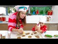 ولاد اور نکی کرسمس کی تیاری کر رہے ہیں - بچوں کے لیے مجموعہ ویڈیو