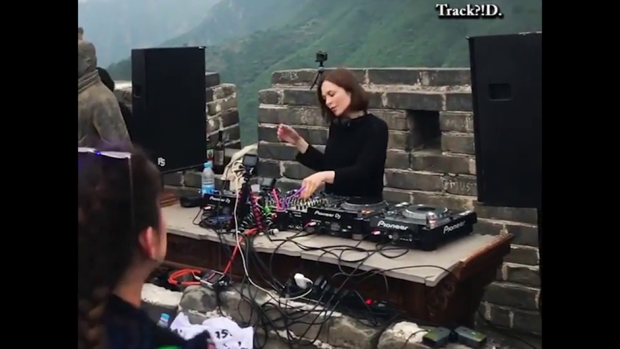 Nina Kraviz on the Great Wall Of China was a magical pinch