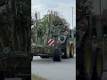 Tractor farm machinę