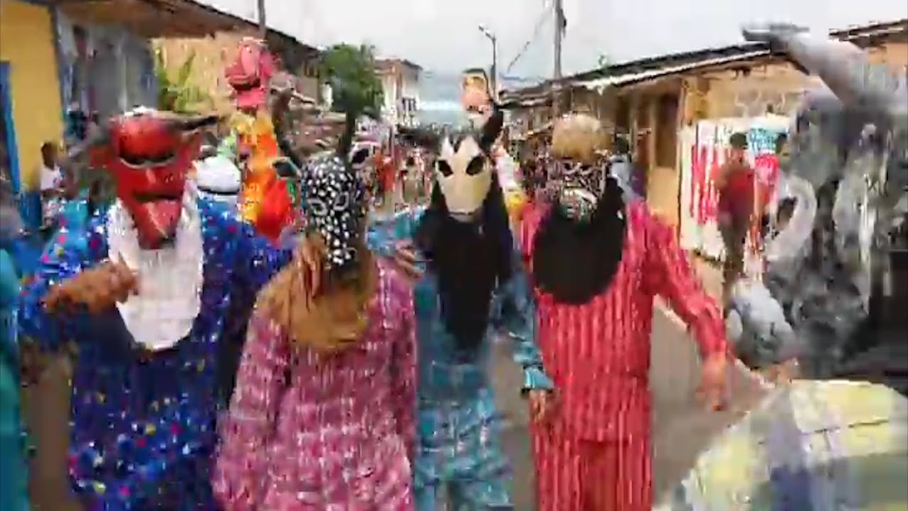 Con el tradicional paseo del carnavalón y de los chivos, Lamas celebró carnaval
