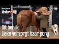 Lieke verzorgt haar pony Kwispel (Kindertijd KRO-NCRV)