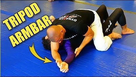 Reverse Armbar From Mount (BJJ No Gi)