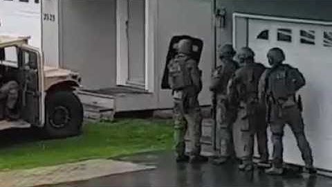 SWAT 4 Singleplayer Gameplay #1