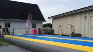 Kvälls Gymnastik På Airtracket