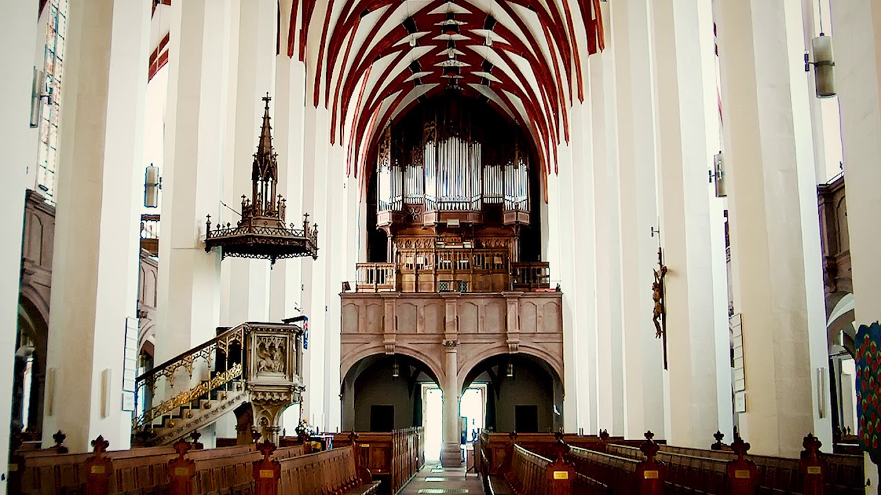 TOCCATA BY CH.-M. WIDOR - MARTINA BÖHME PLAYS THE SAUER-ORGAN IN THOMASKIRCHE
